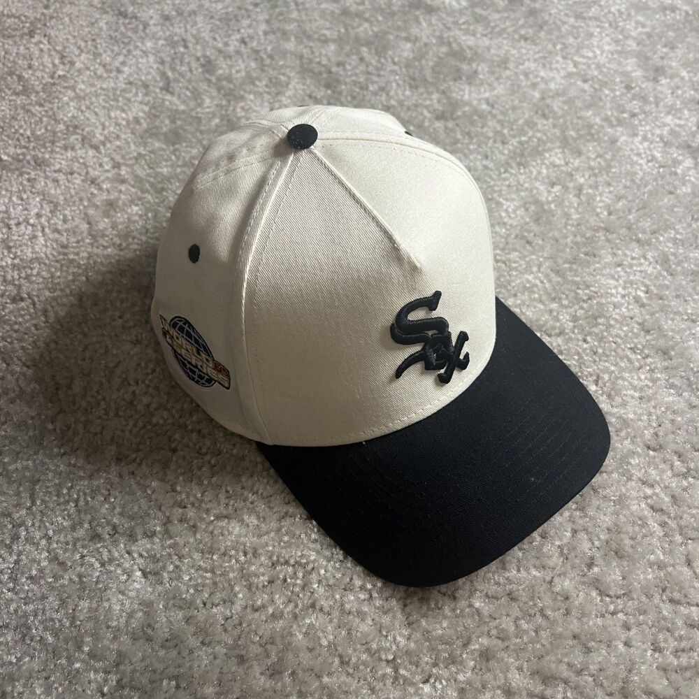 NEW ERA 9 FORTY MLB CHICAGO WHITE SOX SNAPBACK MENS HAT Cream & Black